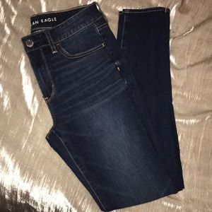 AE Hi-Rise THE DREAM JEAN! Dark wash 😍